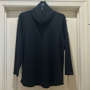 Women’s Columbia cowl neckline tunic
Like New!